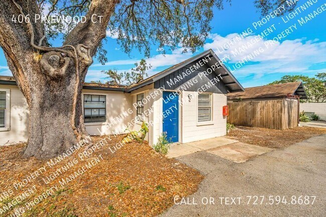 Photo - 406 Pinewood Ct