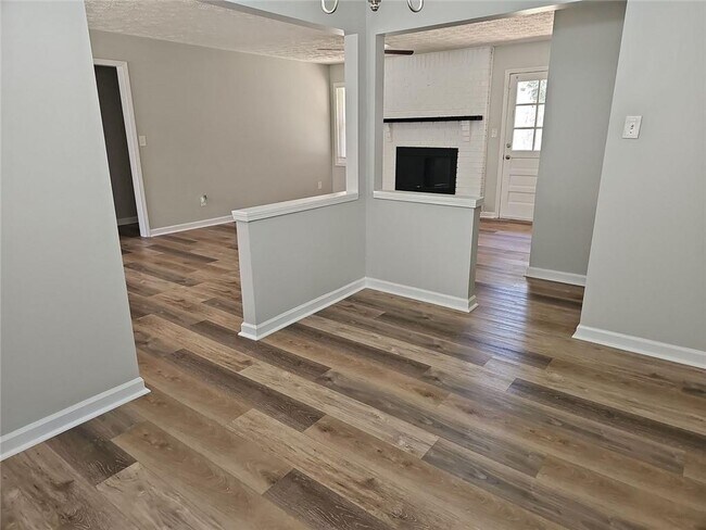 Photo - 2392 Shire Ct