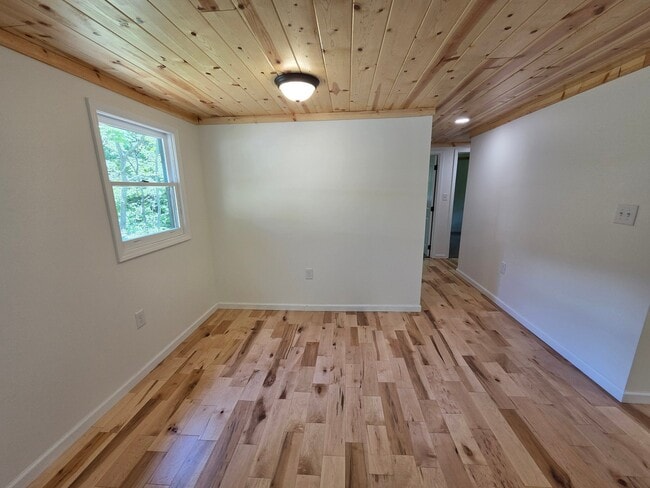 Photo - 112 Robert Roten Rd