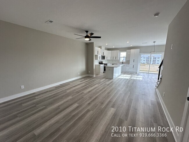 Photo - 2010 Titanium Rock Rd