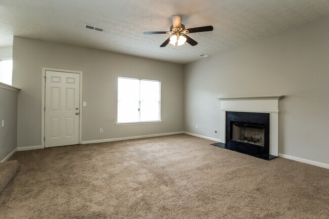 Photo - 650 Compton Ln