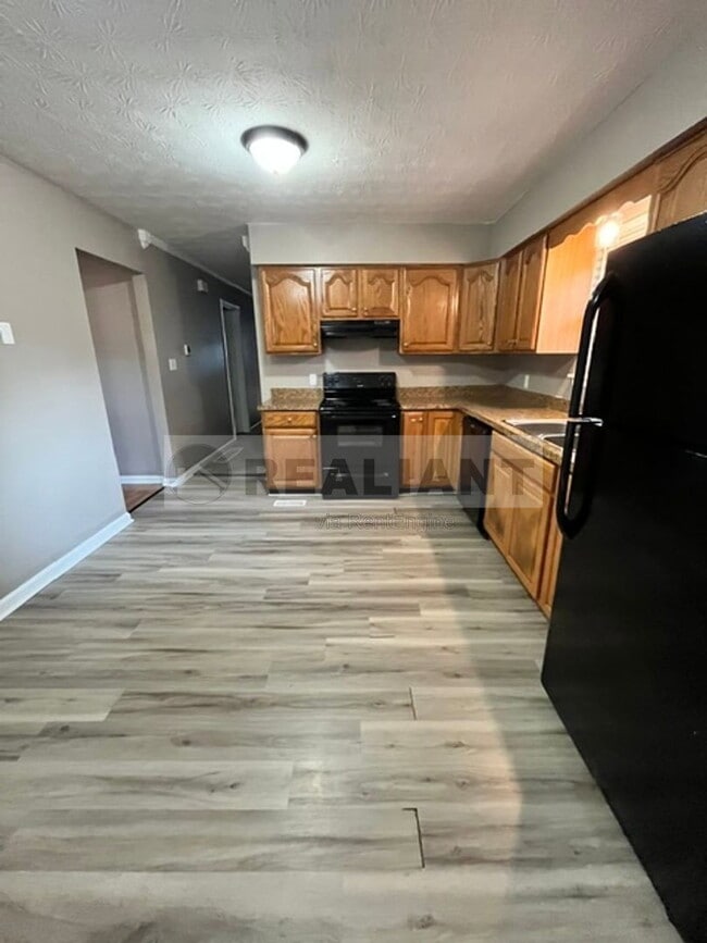 Photo - 108 Birch Dr
