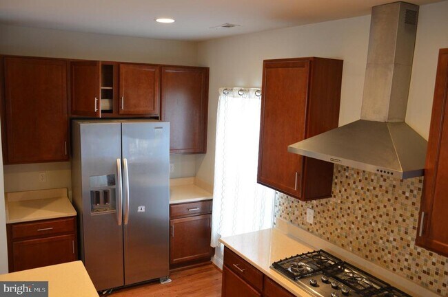 Photo - 3059 Waterloo Ln