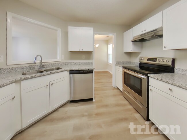 Photo - 73 Seagrave Ct