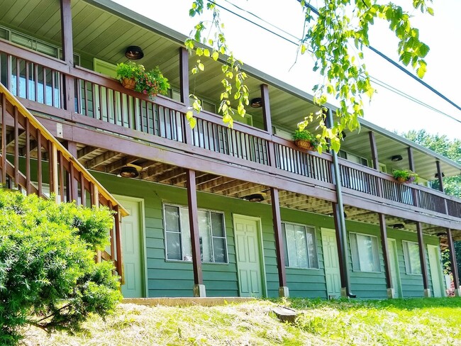 Building Photo - FAIRVIEW - AVAILABLE JULY 2024