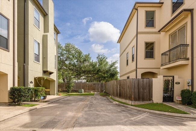 Photo - 3034 Orchard Ct