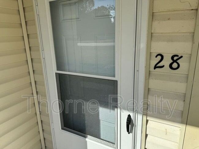 Photo - 400 E Northern Blvd Unit # APT 28