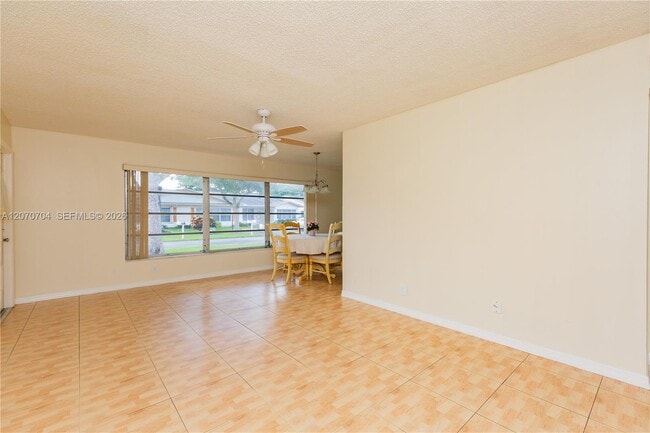 Photo - 1055 NW 83rd Ave Unidad C47