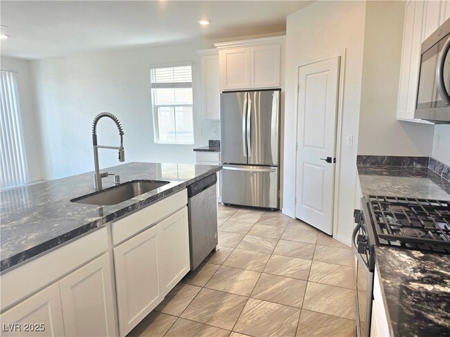 Photo - 2406 Bellinzona Pl House