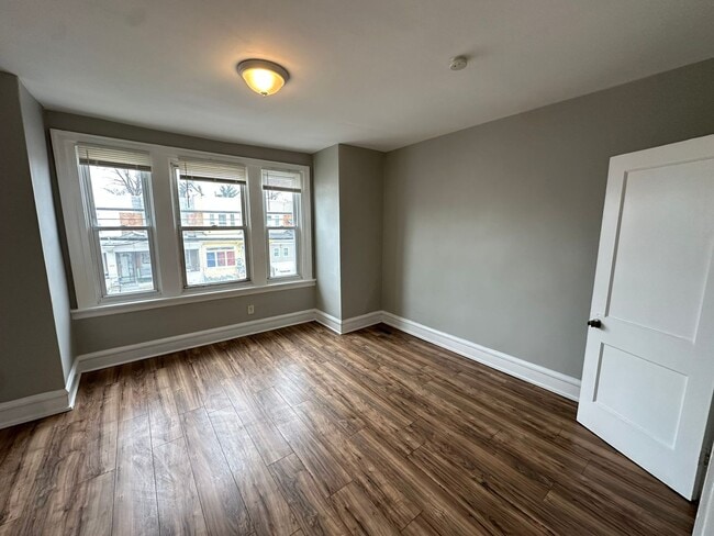 Photo - 440 W Fisher Ave