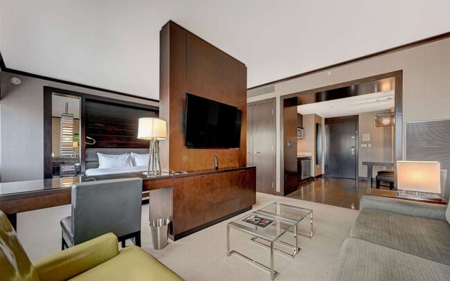 2600 W Harmon Ave Unit SI FL22-ID1376587P