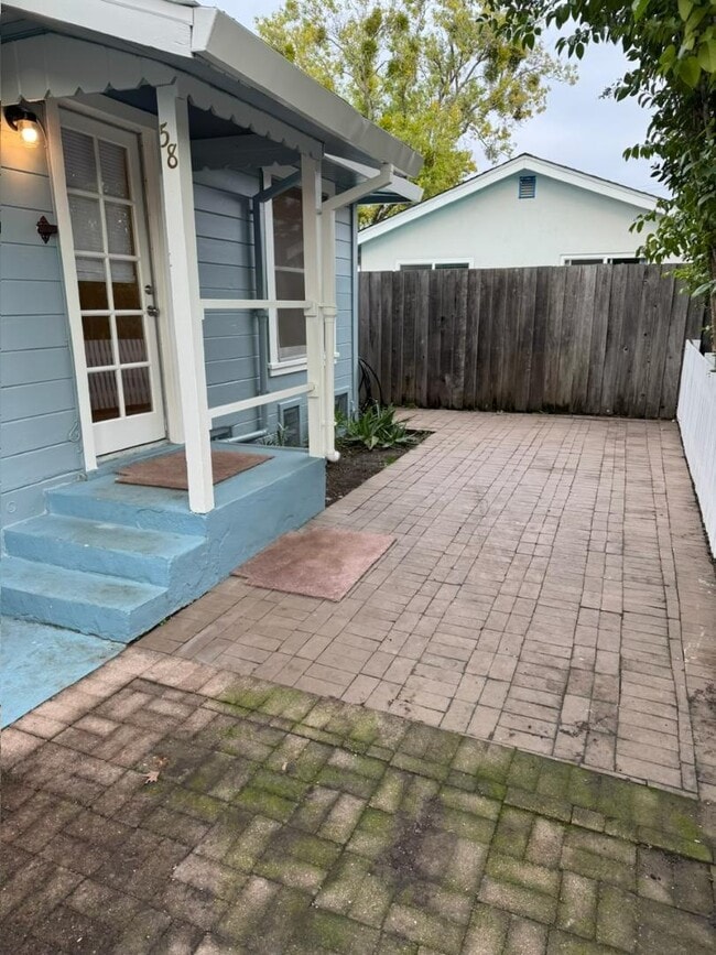 Building Photo - 58 Morgan Ln