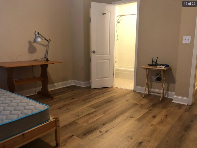 Photo - 3079 Colonial Way