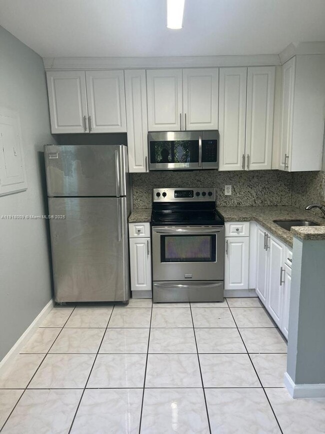 Photo - 3753 SW 26th Terrace