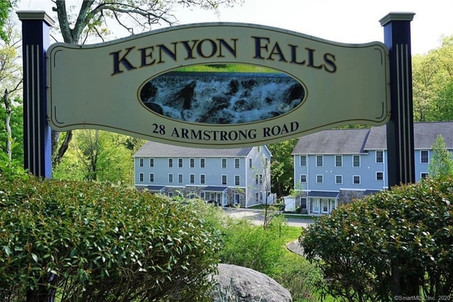 Building Photo - 28 Armstrong Rd Unit B12