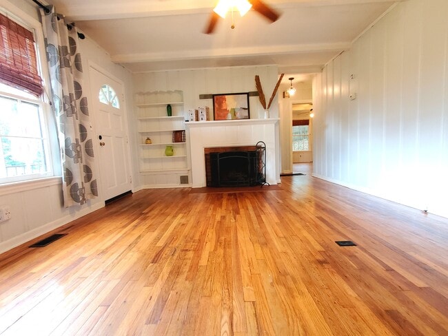 Photo - 829 Texas Ave