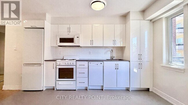 Photo - 95 Lawton Blvd Unit 407