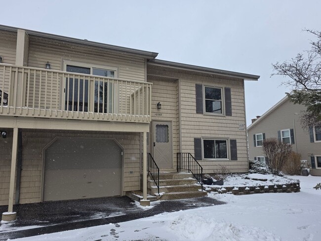 Building Photo - 2 bedroom 2 bathroom Franklin townhome