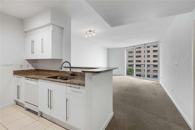 Photo - 335 S Biscayne Blvd Unit 1004