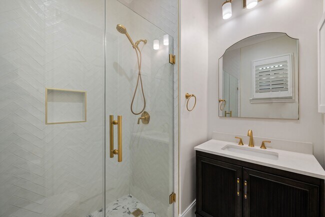 Photo - 1918 Greenwich Terrace Dr