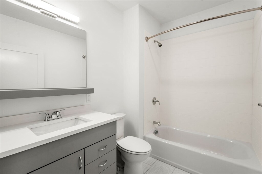 Photo - 34 Centre St Unit 306
