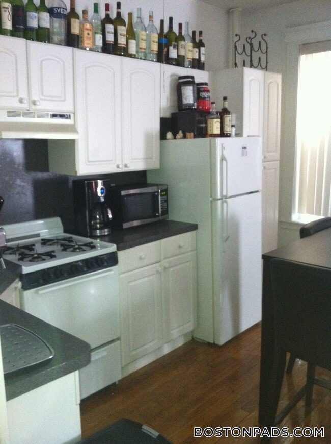 Photo - 175 Hemenway St Unit 9