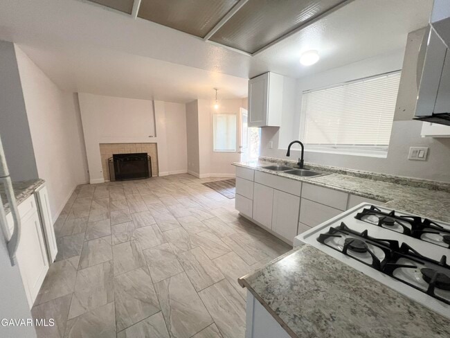 Photo - 2634 Avoca St