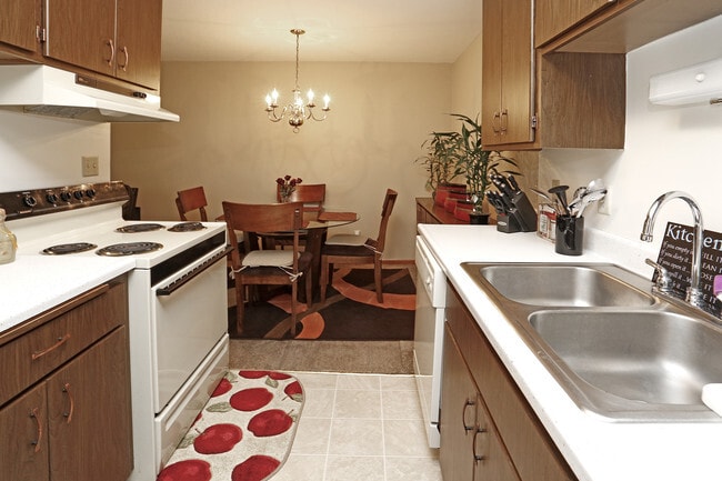 One Bedroom - Kitchen