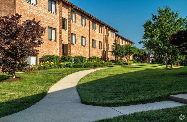 Building Photo - Rose Hill Apartments