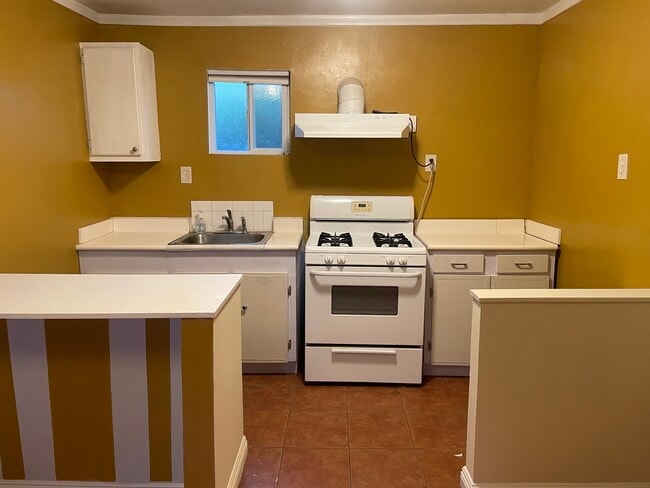 13012 McKinley Ave Unidad 3