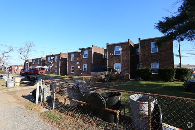 Baybrook Park Apartments - Liberty Cove