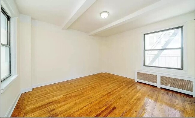 234 E 23rd St Unidad 2A