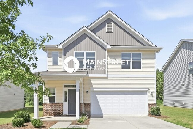 Building Photo - 3 Bedroom Pet-Friendly Home in Charlotte, NC with Main Street Renewal