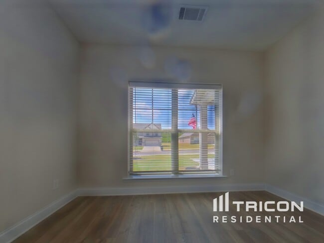 Photo - 474 Cantrell Dr