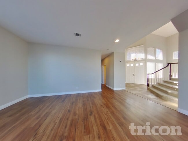 Photo - 5 Corte Madera