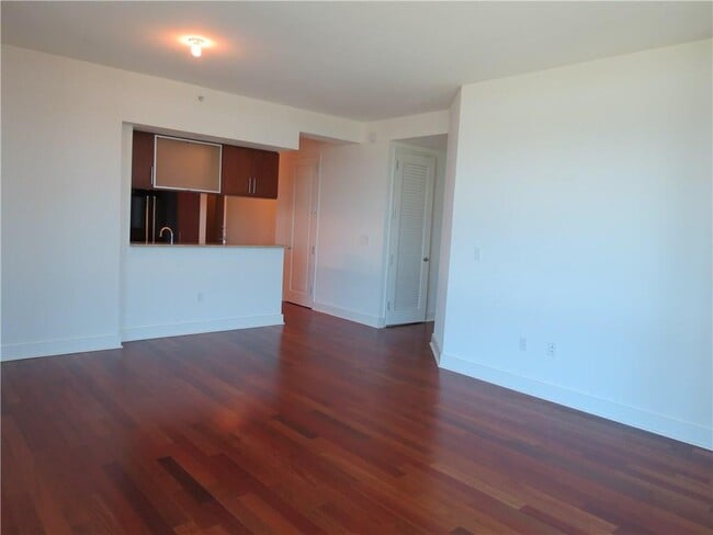 Photo - 175 Huguenot St Unit 1801