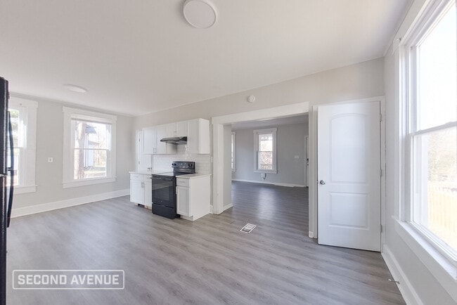 Photo - 4833 Greenwood Terrace