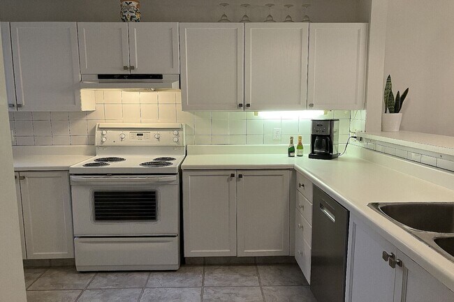 Photo - 903 Cedar Pointe Ct