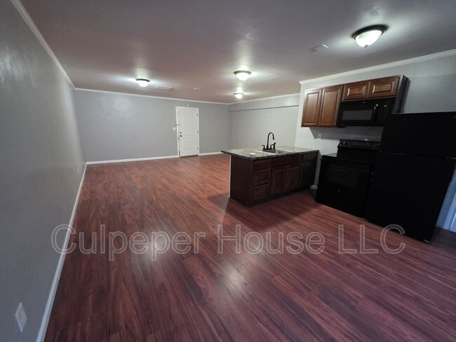 Photo - 2854 W Sylvania Ave Unit 8