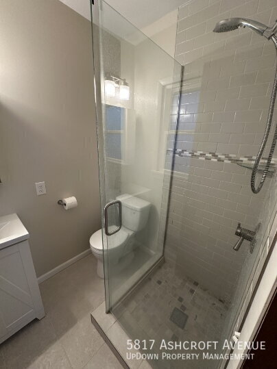 Photo - 5817 Ashcroft Ave