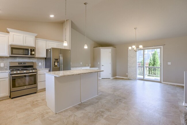 Photo - Beautiful 3 Bedroom In Whitetail Creek!!