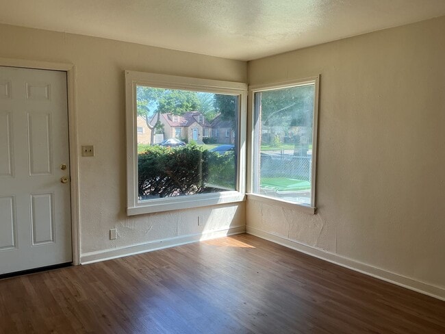 4639 N Sherman Blvd