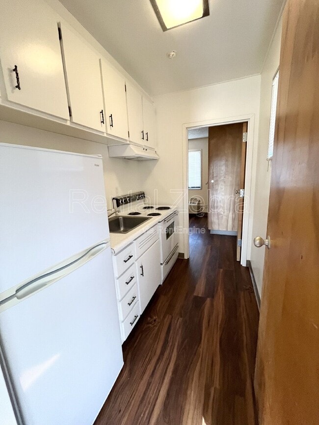 Photo - 3745 Hospital Rd Unit 205