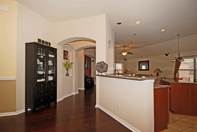 Photo - 1208 Westview Dr