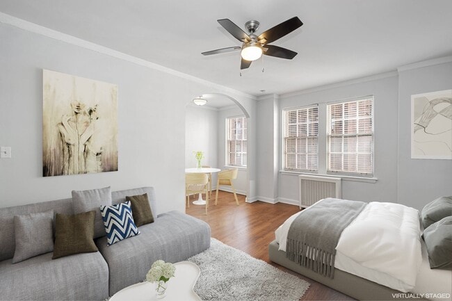 422-24 Melrose