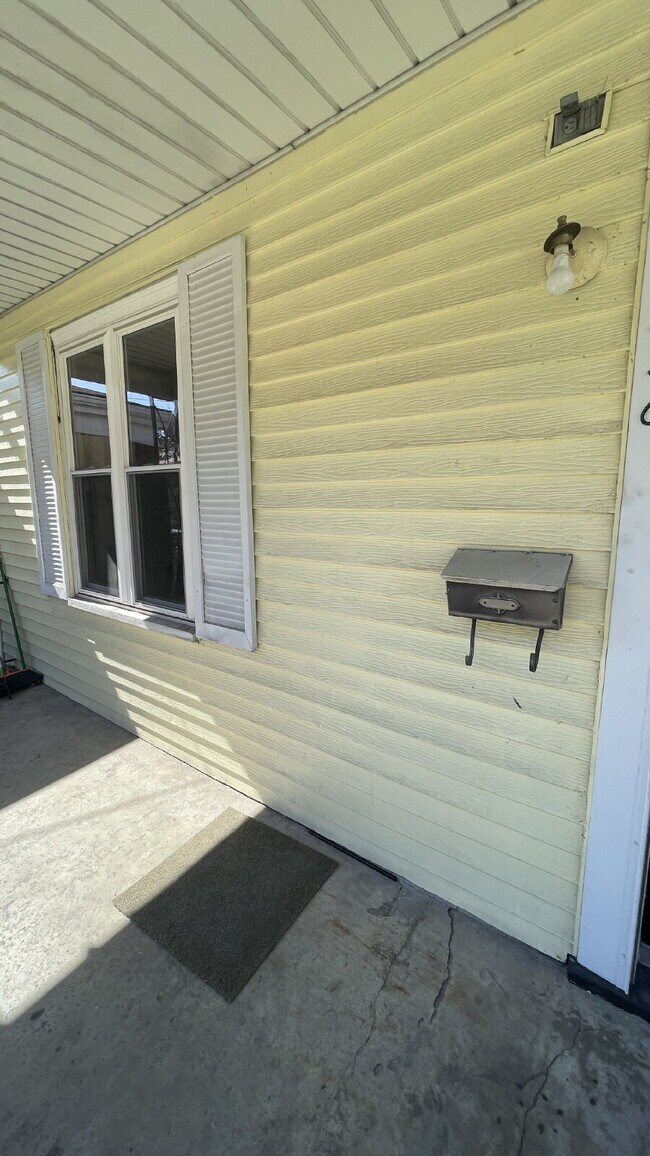 Photo - Spacious 4-Bedroom Home with 2 Full Bathrooms – Section 8 Approved and Ready for Move-In!