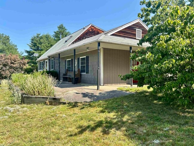 Photo - 353 Forest Rd
