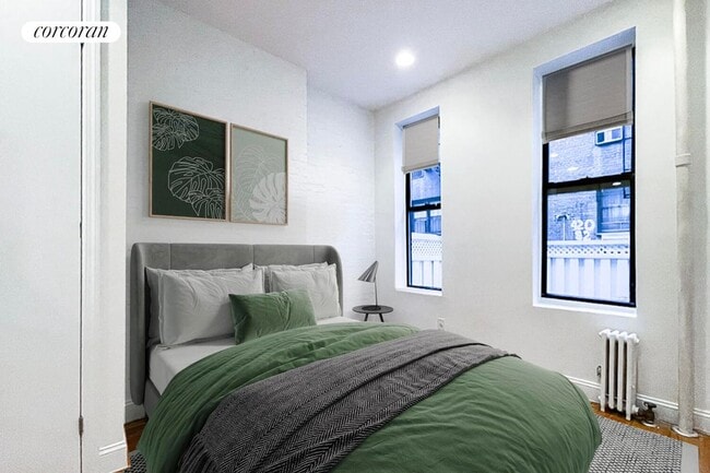 Photo - 421 E 81st St