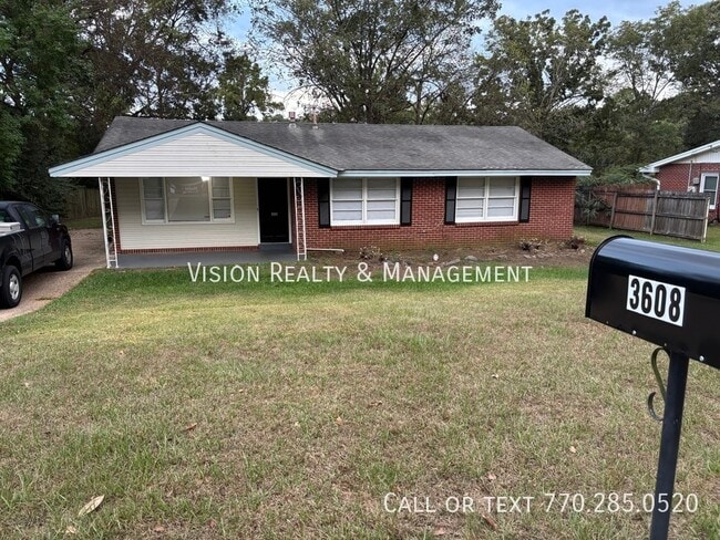 Photo - 3608 Sir Michael Dr