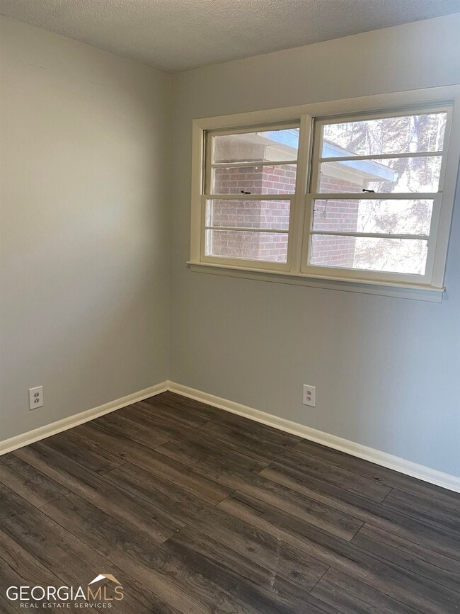 Photo - 225 Presley Way